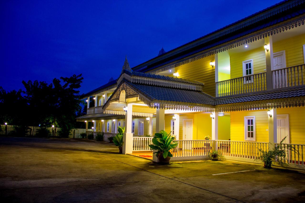 Raiwin Buri Resort Phrae Buitenkant foto