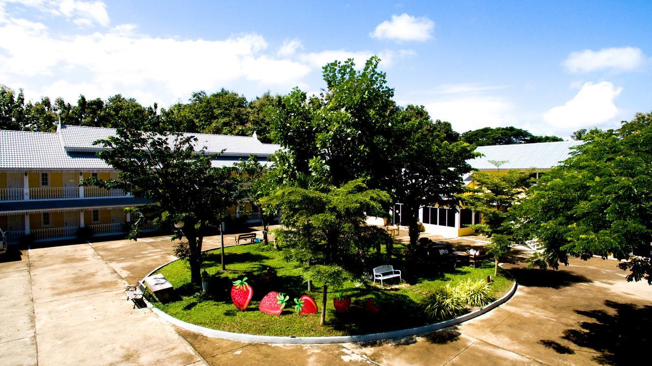 Raiwin Buri Resort Phrae Buitenkant foto