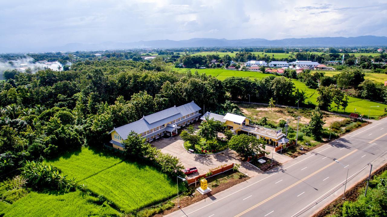 Raiwin Buri Resort Phrae Buitenkant foto